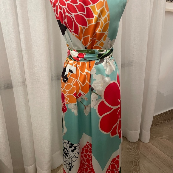 Reversible Floral Wrap (Sample Sale) - Picture 3 of 12